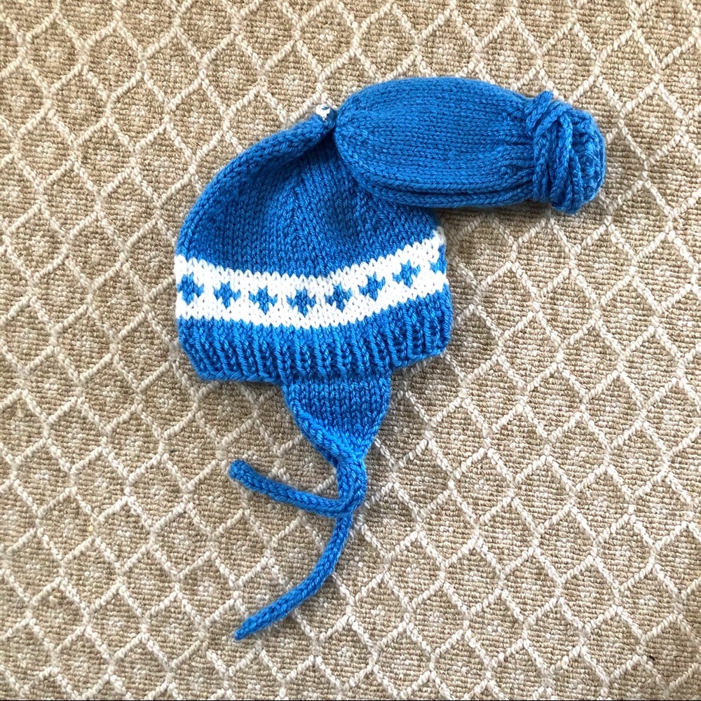 Handmade Blue and White Infant Winter Hat Mitens